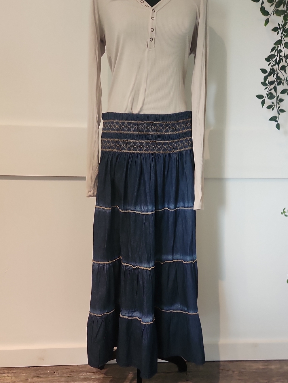 Women’s Tiered Maxi Skirt